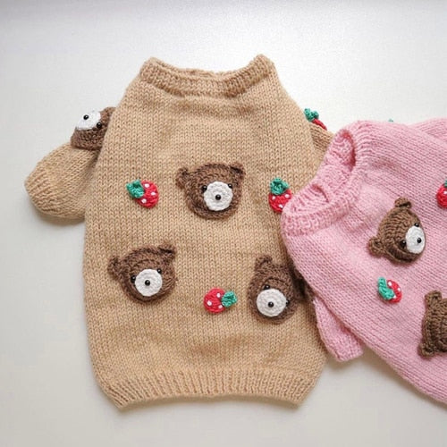 Handgestrickter Teddybär-Wollpullover 