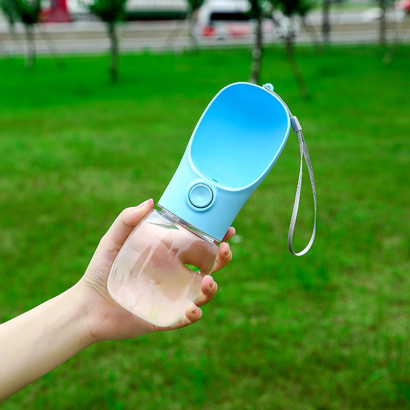3-in-1-Trinkflasche für Haustiere